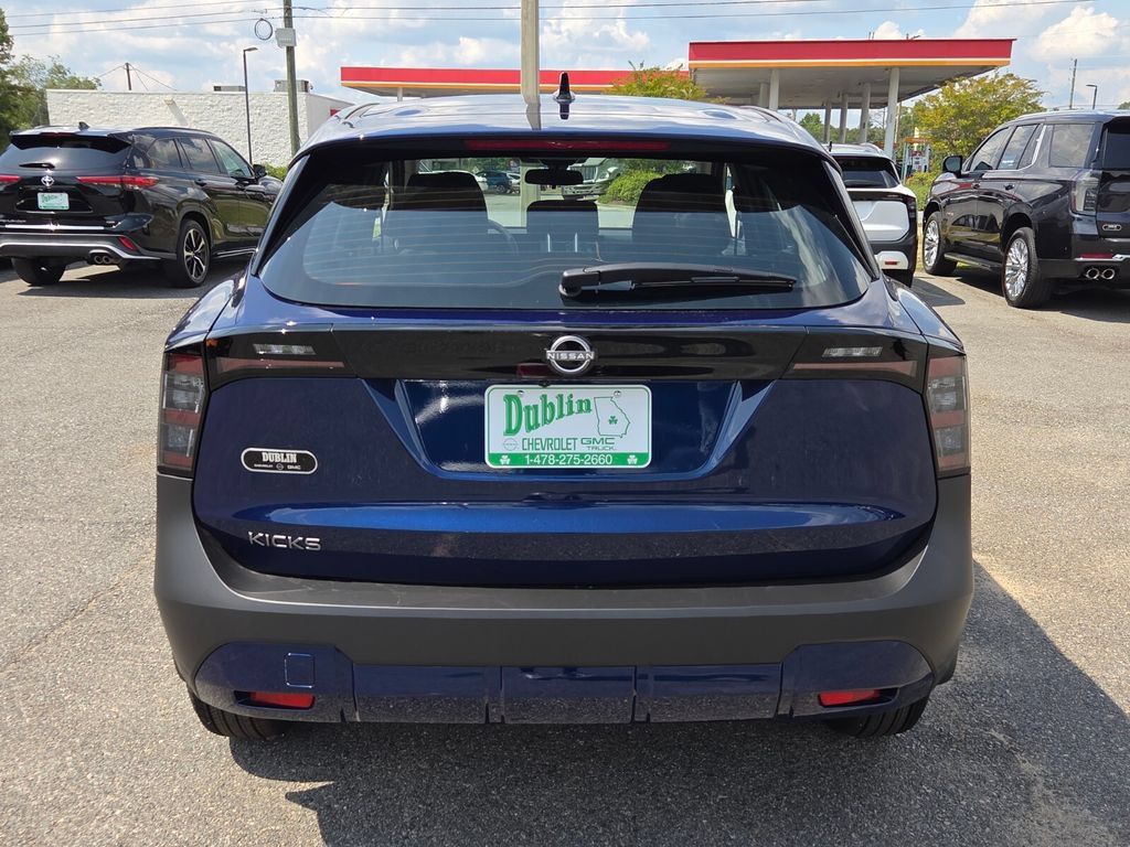 New 2027 Nissan Kicks S FWD image 10
