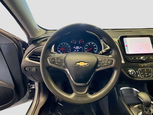 Used 2023 Chevrolet Malibu LT FWD image 11