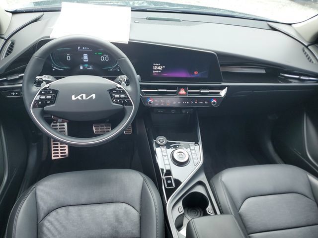 Certified 2023 Kia Niro SX Touring FWD image 11