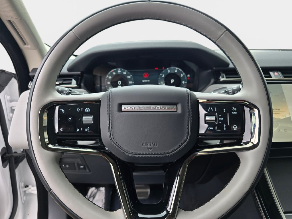 Certified 2025 Land Rover Range Rover Velar Dynamic SE AWD/4WD image 16