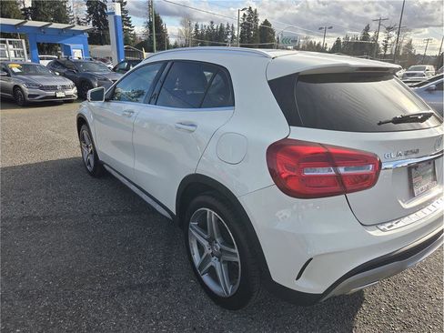 Used 2017 Mercedes-Benz GLA 250 4MATIC image 6