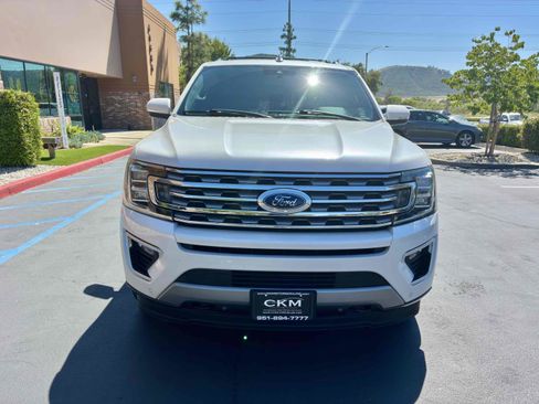 Used 2019 Ford Expedition Limited w/ Equipment Group 301A AWD/4WD image 5