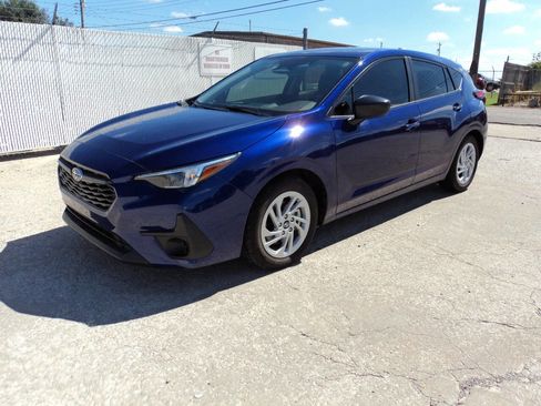 Used 2024 Subaru Impreza 2.0i image 1