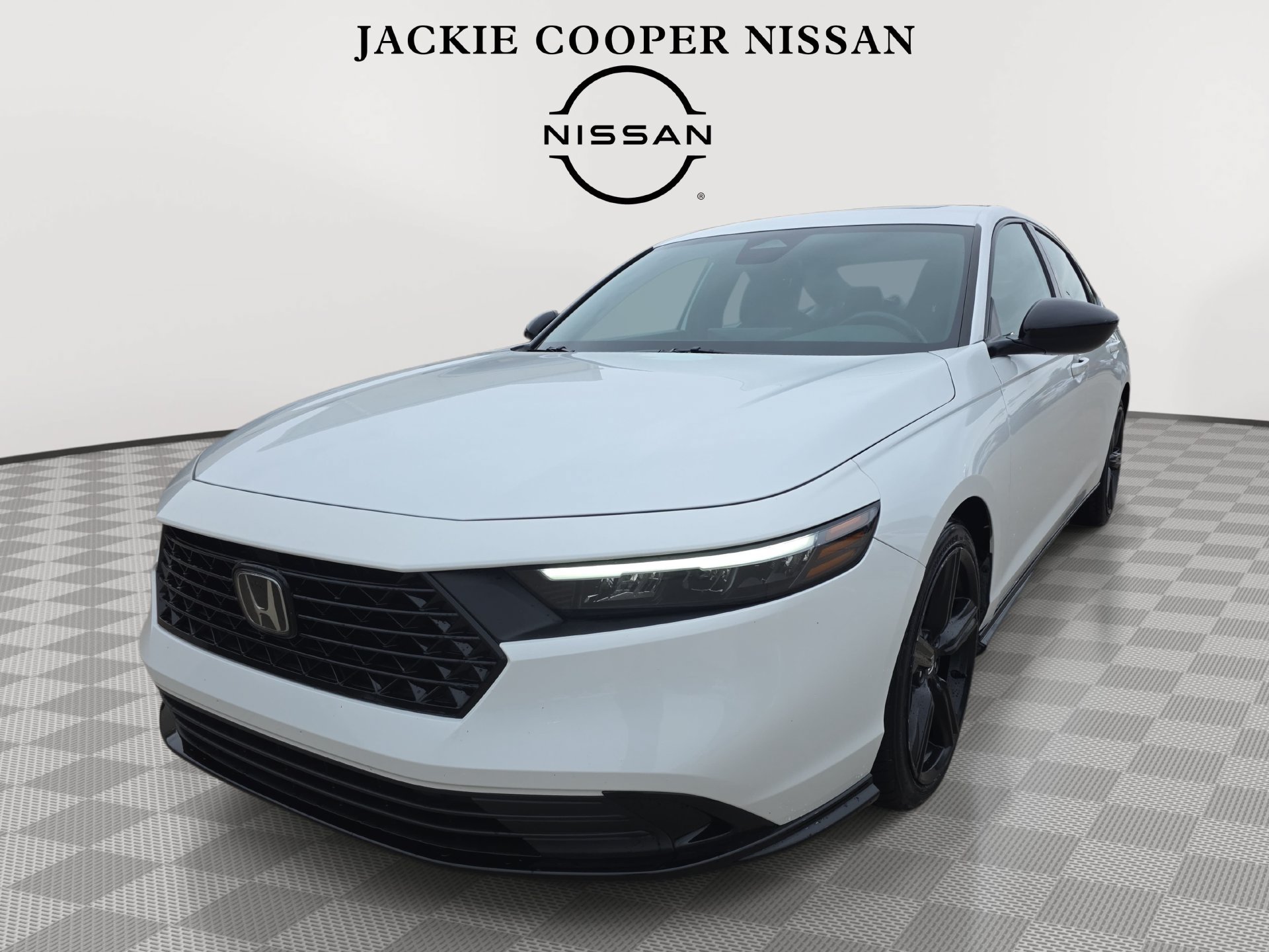 Used 2023 Honda Accord Sport image 1