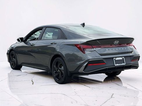 Used 2026 Hyundai Elantra Sport FWD image 4
