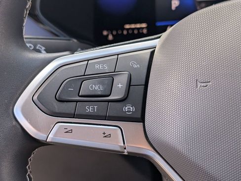 Used 2022 Volkswagen Taos SE image 27