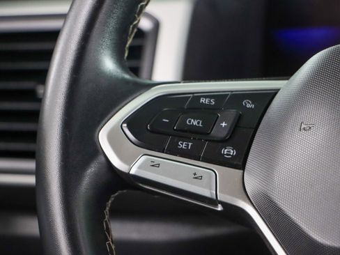 Used 2023 Volkswagen Atlas SE image 13