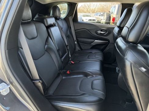 Used 2021 Jeep Cherokee Latitude Lux image 28