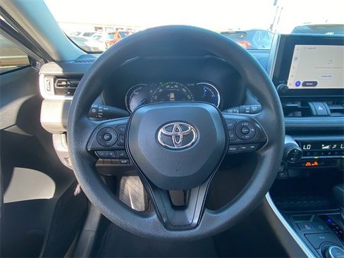 Used 2025 Toyota RAV4 XLE image 22