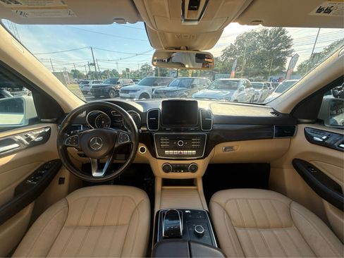 Used 2017 Mercedes-Benz GLS 450 4MATIC w/ Premium Package image 31
