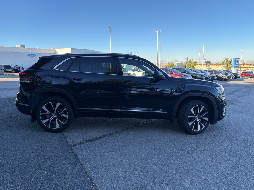 Used 2024 Volkswagen Atlas Cross Sport SEL Premium R-Line AWD/4WD image 5