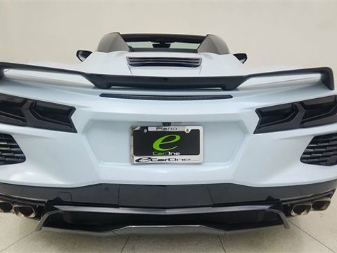 Used 2022 Chevrolet Corvette Stingray Premium Conv w/ Z51 Performance Package image 17