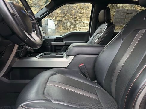 Certified 2021 Ford F450 Platinum w/ FX4 Off-Road Package image 21