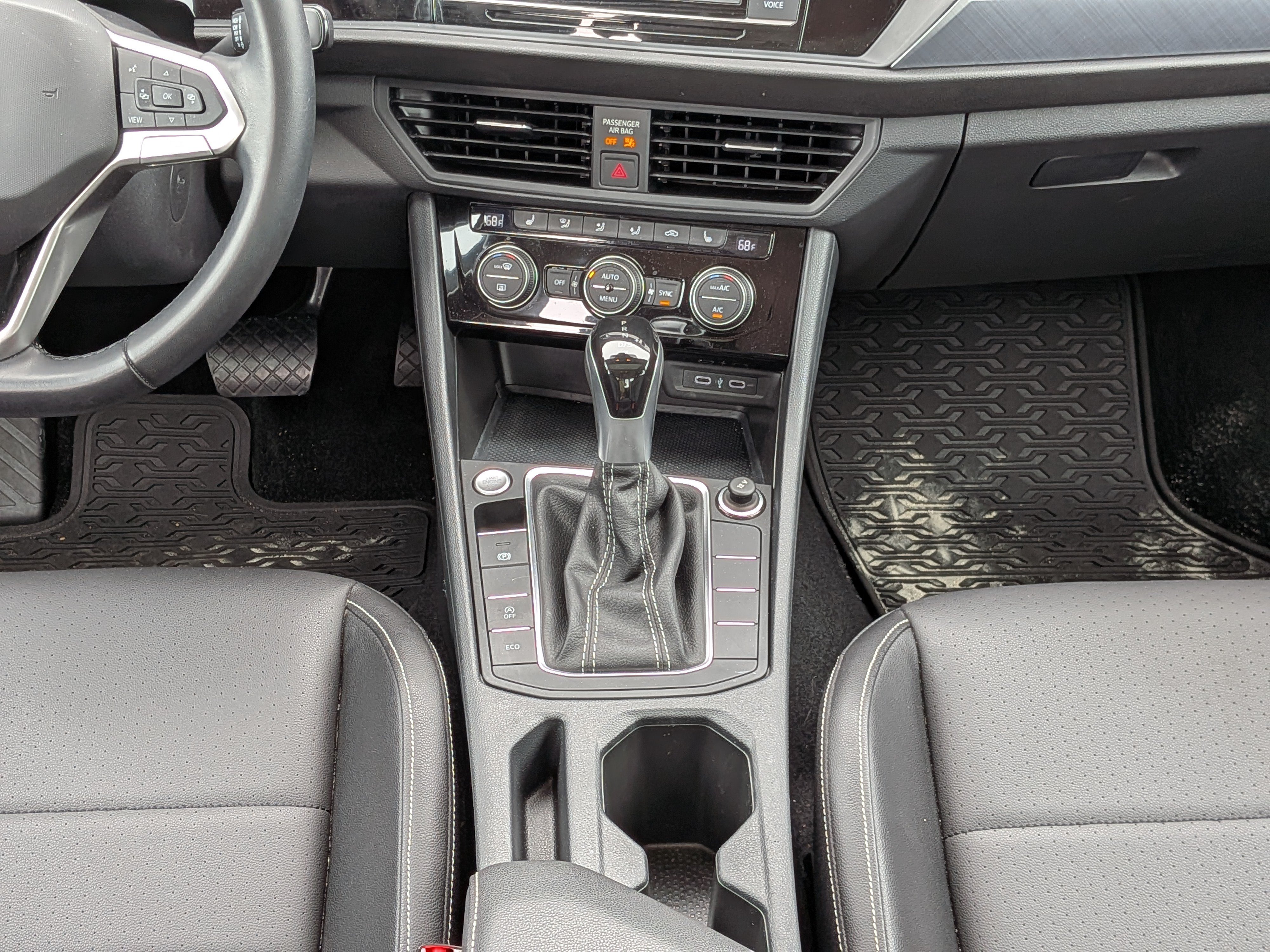 Used 2023 Volkswagen Jetta SE FWD image 18