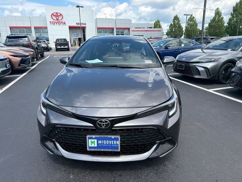 Used 2023 Toyota Corolla SE FWD image 2