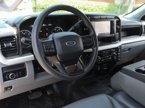 Used 2023 Ford F250 XL w/ XL Chrome Package RWD image 18