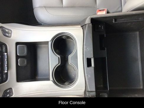 Used 2020 Chevrolet Tahoe LT image 30