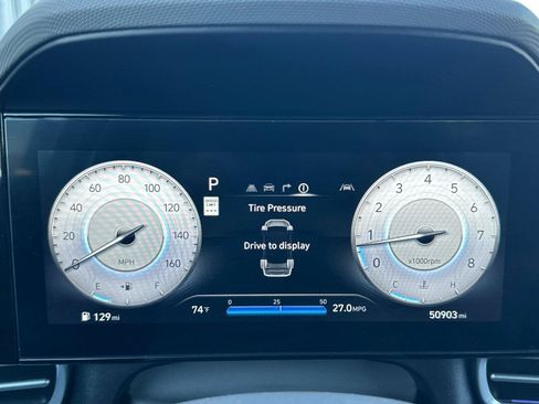 Used 2025 Hyundai Elantra SEL FWD image 23