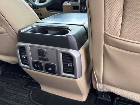 Used 2019 Ford F250 Lariat w/ Lariat Ultimate Package AWD/4WD image 23