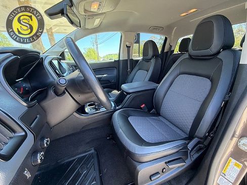 Used 2015 Chevrolet Colorado Z71 image 12