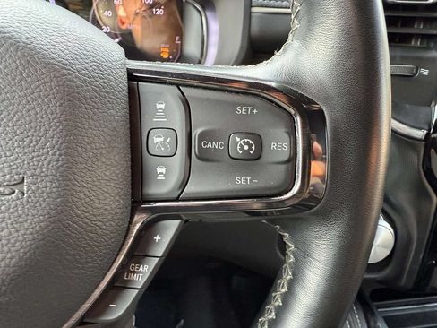 Used 2024 RAM 1500 Limited AWD/4WD image 22