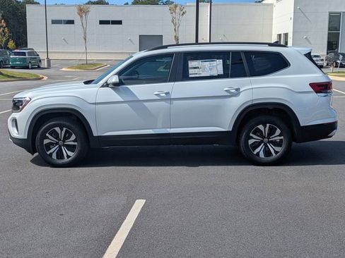 New 2026 Volkswagen Atlas SE FWD image 7