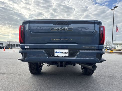 New 2026 GMC Sierra 2500 Denali Ultimate image 9
