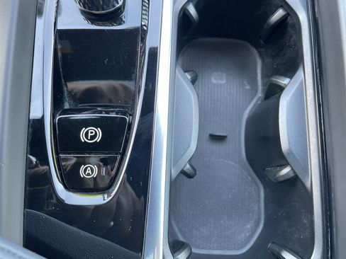 Used 2022 Volvo XC60 B5 R-Design image 56