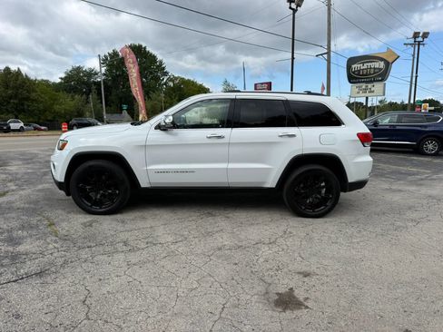 Used 2015 Jeep Grand Cherokee Limited w/ Luxury Group II AWD/4WD image 2