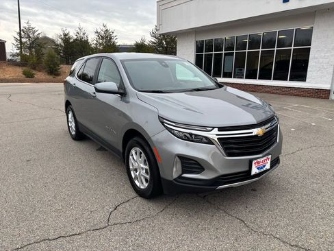 Used 2024 Chevrolet Equinox LT FWD image 6