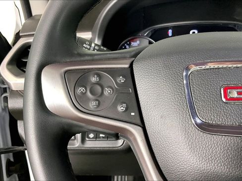 Used 2023 GMC Acadia AT4 w/ Technology Package image 26