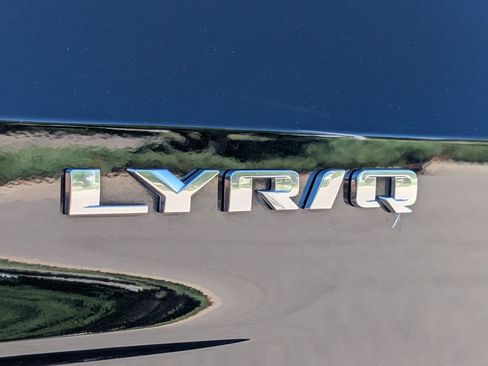 Used 2024 Cadillac Lyriq Sport AWD/4WD image 11