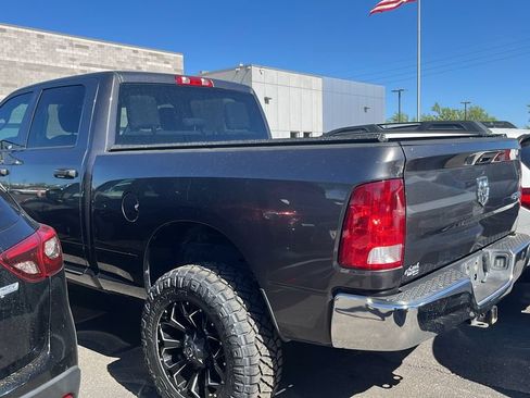 Used 2015 RAM 2500 Tradesman w/ Chrome Appearance Group AWD/4WD image 4