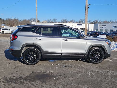 Certified 2023 GMC Terrain SLT w/ Elevation Edition image 7