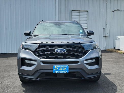Used 2022 Ford Explorer ST-Line w/ Class IV Trailer Tow Package RWD image 8