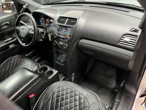 Used 2018 Ford Explorer 4WD Police Interceptor image 11