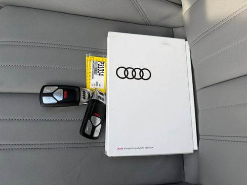 Used 2022 Audi Q5 2.0T Premium Plus w/ Premium Plus Package image 22
