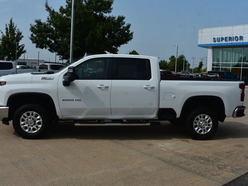 Used 2024 Chevrolet Silverado 2500 LT AWD/4WD image 10