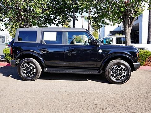 Used 2025 Ford Bronco Outer Banks image 7