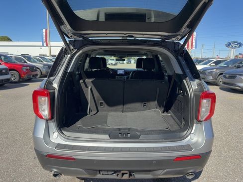Certified 2023 Ford Explorer XLT w/ Equipment Group 202A image 7