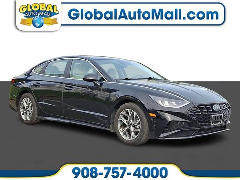 Used 2023 Hyundai Sonata SEL w/ Winter Weather Package image 1