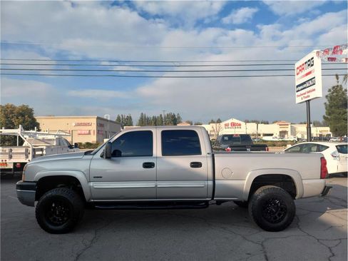 Used 2005 Chevrolet Silverado 2500 LS w/ Heavy-Duty Power Package image 16