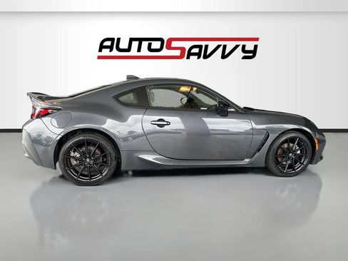 Used 2024 Toyota GR86 Premium RWD image 8