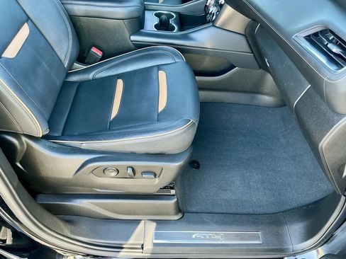 Used 2023 GMC Yukon AT4 w/ AT4 Premium Package image 23