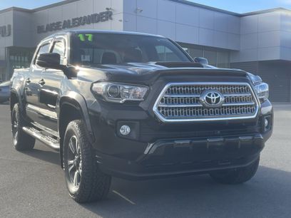 Used 2017 Toyota Tacoma TRD Sport w/ Tow Package (A/T)