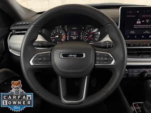 Used 2025 Jeep Compass Limited AWD/4WD image 13
