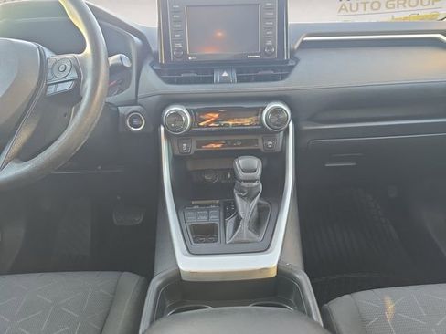 Used 2021 Toyota RAV4 XLE image 11