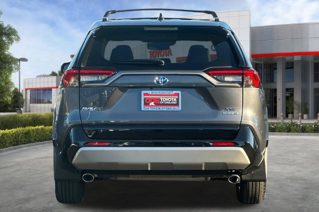 Certified 2024 Toyota RAV4 XSE w/ Advanced Technology Package AWD/4WD image 6