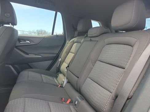 Used 2025 Chevrolet Equinox LT image 12