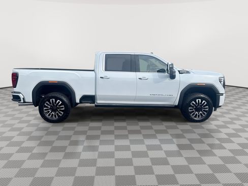 New 2026 GMC Sierra 2500 Denali Ultimate AWD/4WD image 9